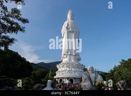Lady Buddha Statue in da Nang, Vietnam – ikonisches buddhistisches Wahrzeichen, Heiliger Tempel, spirituelles Erbe, Reiseziel Stockfoto