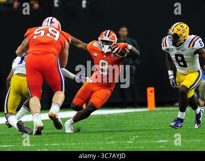 (DATEIFOTOS)..ehemaliger Clemson Tigers Running Back (9) Travis Etienne Jr. wird voraussichtlich in die 1. Runde des NFL Draft gehen, hier ist er am 13. Januar 2020 gegen die LSU Tigers abgebildet, der NFL Draft findet am 29. April 2021 in Cleveland, Ohio statt...(obligatorische Gutschrift: Jose / MarinMedia.org / Cal Sport Media) (absoluter vollständiger Fotograf und Credits erforderlich)(Bild: &Copy; Jose/CSM/Marinmedia.Org via CUMA Wire) Stockfoto