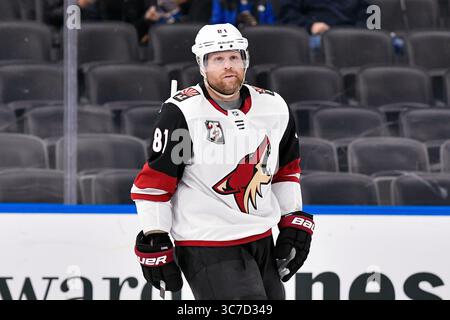 2. Februar 2021: Phil Kessel (81) der Arizona Coyotes im Enterprise Center in St. Louis City, MO Richard Ulreich/CSM (Credit Image: &Copy; Richard Ulreich/CSM via ZUMA Wire) Stockfoto