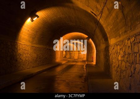 Nachtwanderung in den Gassen von Guanajuato. Mexiko Stockfoto