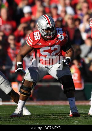 (DATEIFOTOS)..ehemaliger Ohio State Buckeyes (52) Wyatt Davis wird voraussichtlich in der 1. Oder 2. Runde des NFL Drafts 2021 gehen, hier ist er am 1. Januar 2019 gegen die Washington Huskies abgebildet, der NFL Draft findet am 29. April 2021 in Cleveland, Ohio statt...(obligatorischer Credit: Jose / MarinMedia.org / Cal Sport Media) (absoluter vollständiger Fotograf und Credits erforderlich)(Credit Image: &Copy; Jose / Marinmedia.Org / CSM SPA) Stockfoto