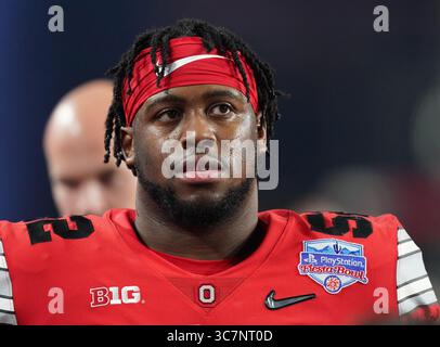 (DATEIFOTOS)..ehemaliger Ohio State Buckeyes (52) Wyatt Davis wird voraussichtlich in der 1. Oder 2. Runde des NFL Draft 2021 gehen, hier ist er am 28. Dezember 2019 gegen die Clemson Tigers abgebildet, der NFL Draft findet am 29. April 2021 in Cleveland, Ohio statt...(obligatorischer Credit: Jose / MarinMedia.org / Cal Sport Media Marinmedia.Org) (absoluter vollständiger Fotograf, und Credits erforderlich)(Credit Image: &Copy; Jose / CSM Spal) Stockfoto
