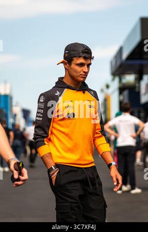 Budapest, Ungarn. August 2025. Lando Norris, englischer Fahrer des Formel-1-Teams von McLaren im Fahrerlager des Formel-1-Großen Preises von Ungarn 2025. Quelle: SOPA Images Limited/Alamy Live News Stockfoto