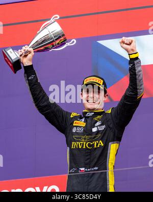 Mogyorod, Hongrie. August 2025. STANEK Roman (cze), Invicta Racing, Dallara F2 2024, Porträt während der 10. Runde der FIA Formel-2-Meisterschaft 2025 vom 1. Bis 3. August 2025 auf dem Hungaroring, in Mogyorod, Ungarn - Foto Julien Delfosse/DPPI Credit: DPPI Media/Alamy Live News Stockfoto