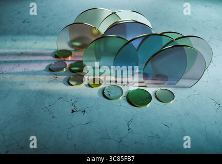 3D-Rendering der Anordnung von transparenten Glasscheiben und Lichtbögen, die bunte Schatten auf eine gerissene Marmoroberfläche werfen Stockfoto