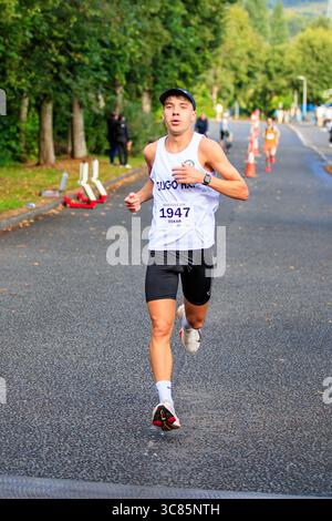 Belfast, Großbritannien. August 2025. 08/2025 Belfast 3000 Menschen haben heute am Feile 5k & 10k Run in West Belfast teilgenommen. Die Rains hielten an einem warmen, schwülen Morgen für die Runners ab. Quelle: Bonzo/Alamy Live News Stockfoto