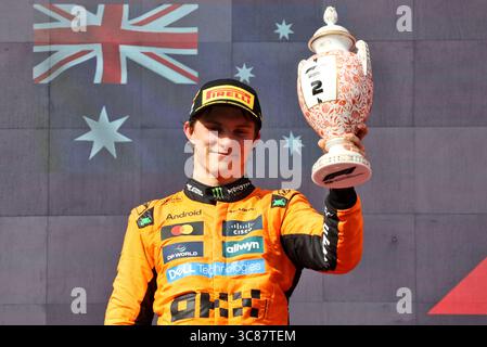 Budapest, Ungarn. August 2025. Oscar Piastri (aus) McLaren feiert seinen zweiten Platz auf dem Podium. 03.08.2025. Formel-1-Weltmeisterschaft, Rd 14, Großer Preis Von Ungarn, Budapest, Ungarn, Wettkampftag. Das Foto sollte lauten: XPB/Alamy Live News. Stockfoto