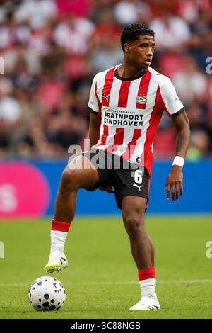 EINDHOVEN - Ryan Flamingo von PSV Eindhoven während der 29. Ausgabe des Johan Cruijff Schaals zwischen PSV Eindhoven und Go Ahead Eagles im Phillips Stadium am 3. August 2025 in Eindhoven, Niederlande. ANP BART STOUTJESDIJK Stockfoto
