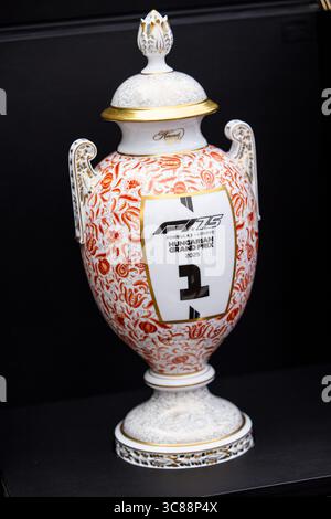 Mogyorod, Hongrie. August 2025. Trophäe beim Großen Preis von Lenovo Ungarn 2025, 14. Runde der FIA Formel-1-Weltmeisterschaft 2025 vom 1. Bis 3. August 2025 auf dem Hungaroring, in Mogyorod, Ungarn - Foto Julien Delfosse/DPPI Credit: DPPI Media/Alamy Live News Stockfoto