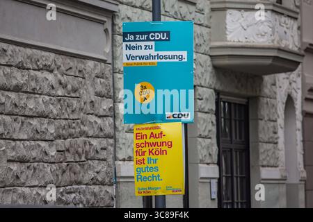 Wahlplakate zur Kommunalwahl im September 2025 sind in Köln zu sehen. CDU Nein zur Verwahrlosung - FDP ein Aufschwung für Köln ist ihr gutes Recht Kommunalwahl NRW *** Wahlplakate für die Kommunalwahl im September 2025 sind in Köln zu sehen CDU Nein zur Verwahrlosung der FDP ein Aufschwung für Köln ist ihre richtige Kommunalwahl NRW Stockfoto