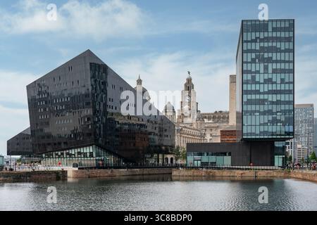 Das Alte zwischen den Neuen, Liverpool, Lancashire, England Stockfoto