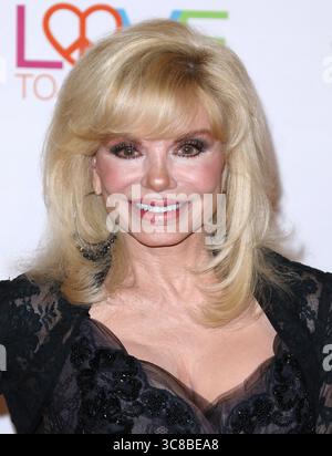 Beverly Hills, USA. August 2025. Die Schauspielerin Loni Anderson, 79 Jahre alt, starb am 3. August 2025 in einem Krankenhaus in der Gegend von Los Angeles nach einer „anhaltenden“ Krankheit.----------------------------------------------------------------------------------- Loni Anderson bei der 26. Jährlichen Race to Erase MS Gala im Beverly Hilton Hotel am 10. Mai 2019 in Beverly Hills, CA. © David Acosta/AFF-USA.COM Credit: AFF/Alamy Live News Stockfoto