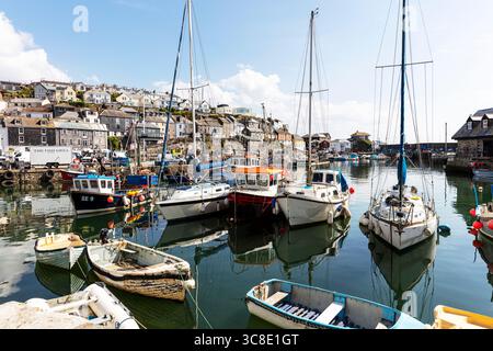 Mevagissey, Cornwall, Großbritannien, England, Mevagissey Harbour, hafen, Hafen, Boote, Fischerboote, Stadt, Mevagissey UK, Mevagissey Cornwall, Cornish, Städte Stockfoto