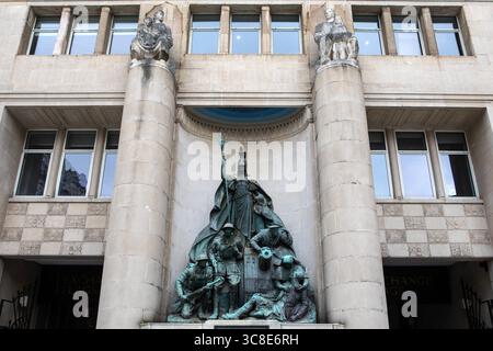 Liverpool, Vereinigtes Königreich - 20. September 2024: Das Liverpool Exchange Newsroom war Memorial befindet sich in Exchange Flags in der Stadt Liverpool, Vereinigtes Königreich. Stockfoto
