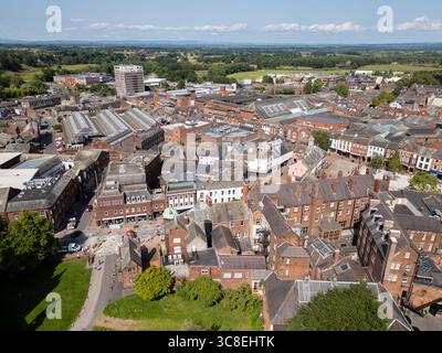 Luftaufnahme des Stadtzentrums von Carlisle in Cumbria, England. Die Szene umfasst Geschäftsstraßen Stockfoto