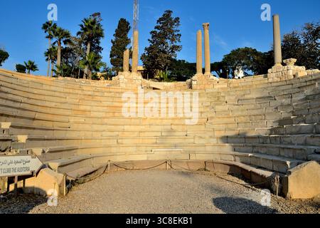 KOM El Deka oder KOM El-Dikka (römisches Amphitheater), ursprünglich aus dem 2. Jahrhundert n. Chr., in Alexandria, Ägypten Stockfoto