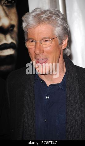 Richard Gere bei der Premiere von „Brooklyn's Finest“ in New York City am 2. März 2010 Stockfoto