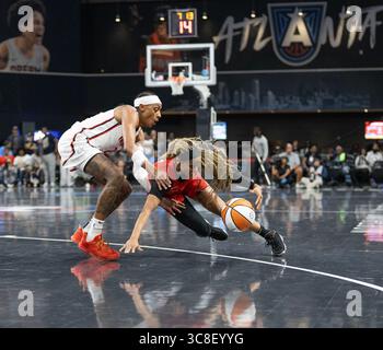 College Park, USA. August 2025. Washington Mystics schlüpfen am 3. August 2025 in der Gateway Center Arena in College Park, GA, in den Atlanta Dream. (Foto: Lawrence Cooper/SIPA USA) Credit: SIPA USA/Alamy Live News Stockfoto
