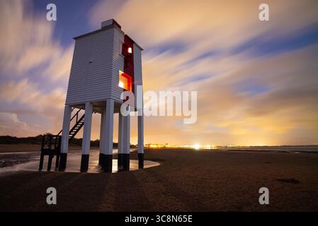 Der niedrige Leuchtturm in Burnham-on-Sea an der Küste von somerset UK Stockfoto