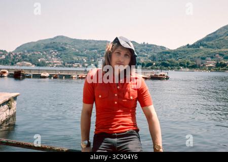 Dale Griffin. Schlagzeuger der britischen Rockband Mott The Hoople. Foto, das er im Mai 1973 im Urlaub am Comer See gemacht hat. Stockfoto