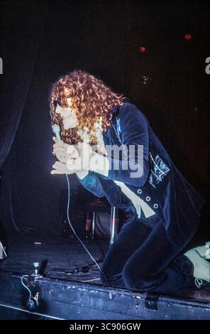 Ian Hunter, Leadsänger und Gitarrist der britischen Rockband Mott The Hoople. Foto aus dem Jahr 1971. Stockfoto