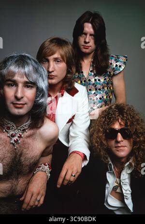 Mott The Hoople, britische Glam Rock Band. Ian Hunter, Pete Overend Watts, Dale Griffin, Luther Grosvenor... Foto aus dem Jahr 1973. Stockfoto