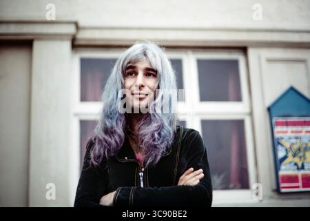 Pete Overend Watts. Bassist der britischen Rockgruppe Mott the Hoople. Aufgenommen in Plymouth, England, im Jahr 1971. Stockfoto