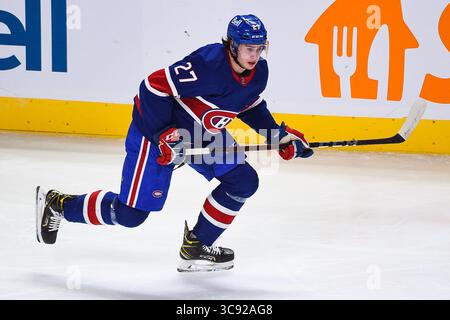 4. März 2021: Der Verteidiger Alexander Romanov (27) der Montreal Canadiens stürzt während des Spiels der Winnipeg Jets gegen das Montreal Canadiens im Bell Centre in Montreal, Québec. David Kirouac/CSM(Credit Image: &Copy; David Kirouac/CSM via ZUMA Wire) Stockfoto