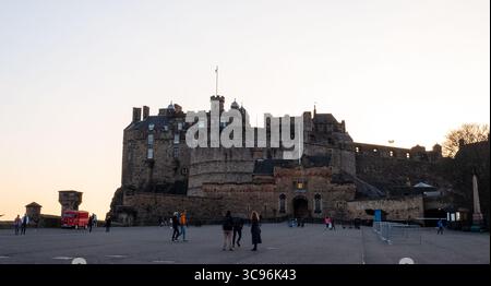 Edinburgh Schottland UK Castle Gardens Blumen Princes Street Gardens Blick von Edinburgh Castle Esplanade Stockfoto