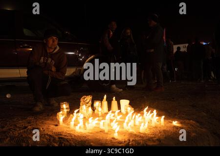 10. November 2022, juarez, chihuahua, mexiko: Venezolanische Migranten warten in Ciudad JuÃ¡rez am Ufer des Rio Grande auf die Eliminierung des Titels 42 (Credit Image: © David Peinado/ZUMA Press Wire) Stockfoto