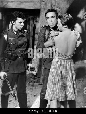 USA: James Darren, Anthony Quinn, Gia Scala, am Set des Films, „The Guns of Navarone“, Columbia Pictures, 1961 (Credit Image: © JT Vintage/Glasshouse Via ZUMA Press Wire) Stockfoto