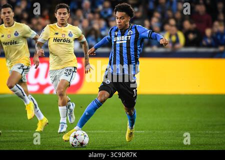 26. Oktober 2022, Brügge, Frankreich, Belgien: Tajon BUCHANAN aus Brügge während des Gruppenspiels der UEFA Champions League zwischen Club Brugge KV (Club Bruges KV) und FC Porto am 26. Oktober 2022 im Jan-Breydel-Stadion in Brügge, Belgien. (Bild: © Matthieu Mirville/ZUMA Press Wire) Stockfoto
