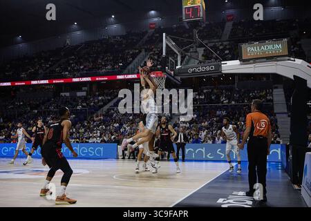 30. Oktober 2022, MADRID, SPANIEN: Liga Endesa ACB, Basketballspiel zwischen Real Madrid und Carplus Fuenlabrada im Pavillon des Wizink Center am 30. Oktober 2022 in Madrid. (Foto: © Jesus Hellin/AFP7 via ZUMA Press Wire) Stockfoto