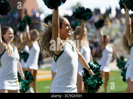 22. Oktober 2022: Baylor Bears Cheerleader während der 2. Hälfte des NCAA Football-Spiels zwischen den Kansas Jayhawks und Baylor Bears im McLane Stadium in Waco, Texas. Matthew Lynch/CSM (Foto: © Matthew Lynch/CSM via ZUMA Press Wire) Stockfoto