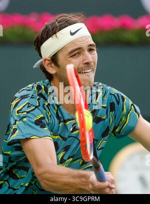 Am 11. März 2023 trifft Taylor Fritz bei den BNP Paribas Open 2023 im Indian Wells Tennis Garden in Indian Wells, Kalifornien, gegen Ben Shelton. Obligatorischer Bildnachweis: Charles Baus/CSM (Bildnachweis: © Charles Baus/CSM via ZUMA Press Wire) Stockfoto