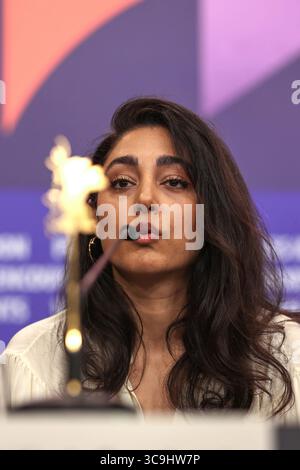 16. Februar 2023, Berlin, Brandenburg, Deutschland: Vom 16. Bis 26. Februar 2023 findet das 73. Berlinale Filmfestival in der deutschen Hauptstadt statt. Am ersten Festivaltag beantworteten Mitglieder des Juty Golshifteh Farahani, Valeska Grisebach, Radu Jude, Francine Maisler, Carla Simon und Johnnie To unter der Leitung der amerikanischen Schauspielerin Kristen Stewart die Fragen des Journalisten und stellten sich für Fotografen während einer Pressekonferenz. Zum Foto-Jury-Mitglied Golshifteh Farahani iranisch-französische Schauspielerin (Credit Image: © Marina takimoto/ZUMA Press Wire) Stockfoto