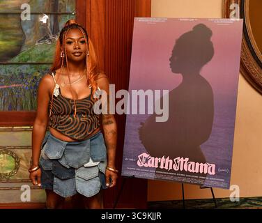 21. Juni 2023, Oakland, CA, USA: TIA NOMORE besucht A24 Films Special Screening des Films „Earth Mama“ am 21. Juni 2023 im Grand Lake Theatre in Oakland, Kalifornien. (Bild: © Casey Flanigan/imageSPACE via ZUMA Press Wire) Stockfoto