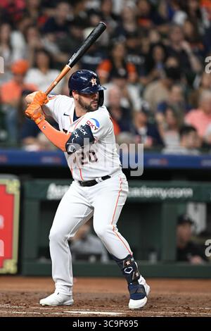 30. Mai 2023, Houston, Texas, Vereinigte Staaten: Chas McCormick (20), der am Dienstag, den 30. Mai 2023 im Minute Maid Park in Houston, Texas, in Houston Astros im vierten Inning spielte. Die Astros besiegten die Zwillinge mit 5:1. (Bild: © Tom Walko/ZUMA Press Wire) Stockfoto