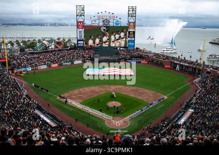 7. April 2023 Zeremonien am Eröffnungstag vor dem MLB-Spiel zwischen den Kansas City Royals und den San Francisco Giants im Oracle Park San Francisco Kalifornien Thurman James/CSM (Foto: © Thurman James/CSM via ZUMA Press Wire) Stockfoto