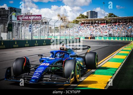 31. März 2023, Melbourne, Victoria, Australien: MELBOURNE, AUSTRALIEN - MÄRZ 31: Alexander Albon von Williams Racing fährt den Williams FW44 Mercedes während des Trainings beim Großen Preis von Australien 2023 im Albert Park in Melbourne (Australien) (Bild: © Chris Putnam/ZUMA Press Wire) Stockfoto