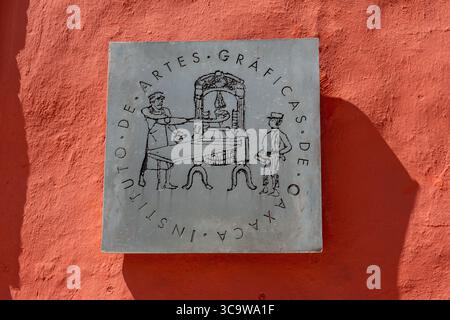 22. November 2018, Oaxaca de Juarez, Oaxaca, Mexiko: Das Schild am Institut für Grafik von Oaxaca im historischen Zentrum der Stadt Oaxaca, Mexiko. (Kreditbild: © Jon G. Fuller / Vwpics/VW Pics via ZUMA Press Wire) Stockfoto