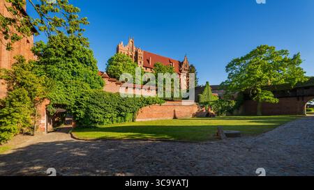 Malbork am Fluss Nogat die größte mittelalterliche Ziegelburg Polens. Stockfoto