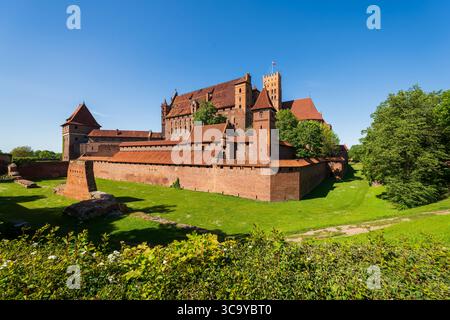 Malbork am Fluss Nogat die größte mittelalterliche Ziegelburg Polens. Stockfoto