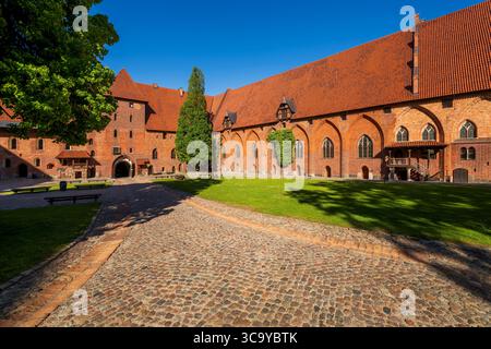 Malbork am Fluss Nogat die größte mittelalterliche Ziegelburg Polens. Stockfoto