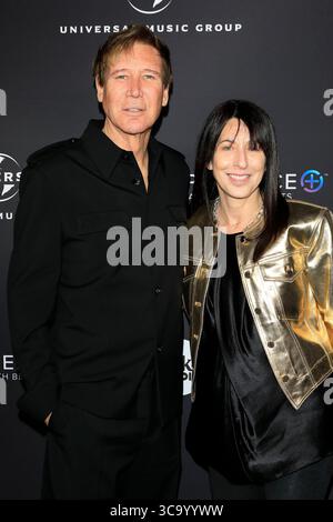 5. Februar 2023, Los Angeles, CA, USA: LOS ANGELES - 5. Dezember: Dr. Lawrence Piro, Wendy Goldstein bei der 2023 Grammy After Party der Universal Music Group in den Milk Studios am 5. Februar 2023 in Los Angeles, CA (Credit Image: © Kathy Hutchins via ZUMA Press Wire) Stockfoto