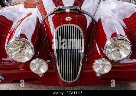 14. September 2022, Moab, Utah, USA: Front-End-Detail eines Jaguar XK 120 Sportwagens aus dem Jahr 1950 bei der Colorado Grand Road Rallye. (Kreditbild: © Jon G. Fuller / Vwpics/VW Pics via ZUMA Press Wire) Stockfoto