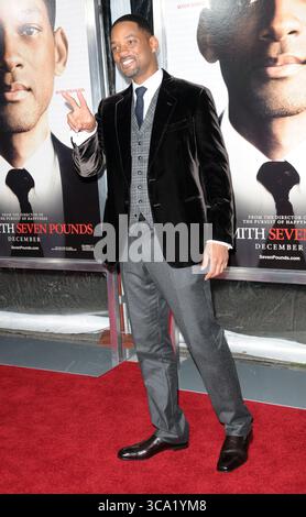 Will Smith bei der Premiere von „Seven Pounds“ im Mann Village Theater in Los Angeles am 16. Dezember 2008 Stockfoto