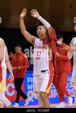 Februar 2023, Hongkong, SAR Hongkong, China: FIBA Basketball-Weltmeisterschaft Asien-Qualifikation, 2. Runde Gruppe F. China gegen Kasachstan im Tsuen Wan Sports Centre, Hongkong, SAR HONGKONG, CHINA. Rui ZHAO, Guard, der für die Guangdong Dongguan Bank spielt (Kreditbild: © Jayne Russell/ZUMA Press Wire) Stockfoto