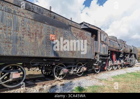 Der alte Dampflokomotivzug am Bahnhof Aziziye in der Türkei Stockfoto
