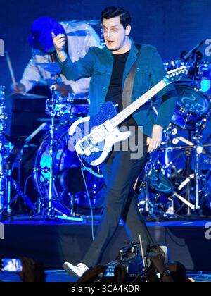 14. Januar 2023, Inglewood, Kalifornien, Vereinigte Staaten von Amerika: Jack White tritt während des iHeartRadio Alter EGO â€ 23 auf, das von Capital One am 14. Januar 2023 auf dem KIA Forum in Inglewood, Kalifornien präsentiert wurde. (Bild: © Chris Victorio/imageSPACE via ZUMA Press Wire) Stockfoto